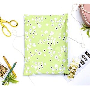 10x13 Green and White Flower Poly Mailer - Pack of 50